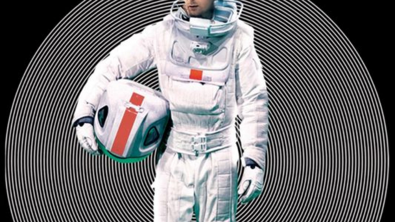 Moon ( 2009 )